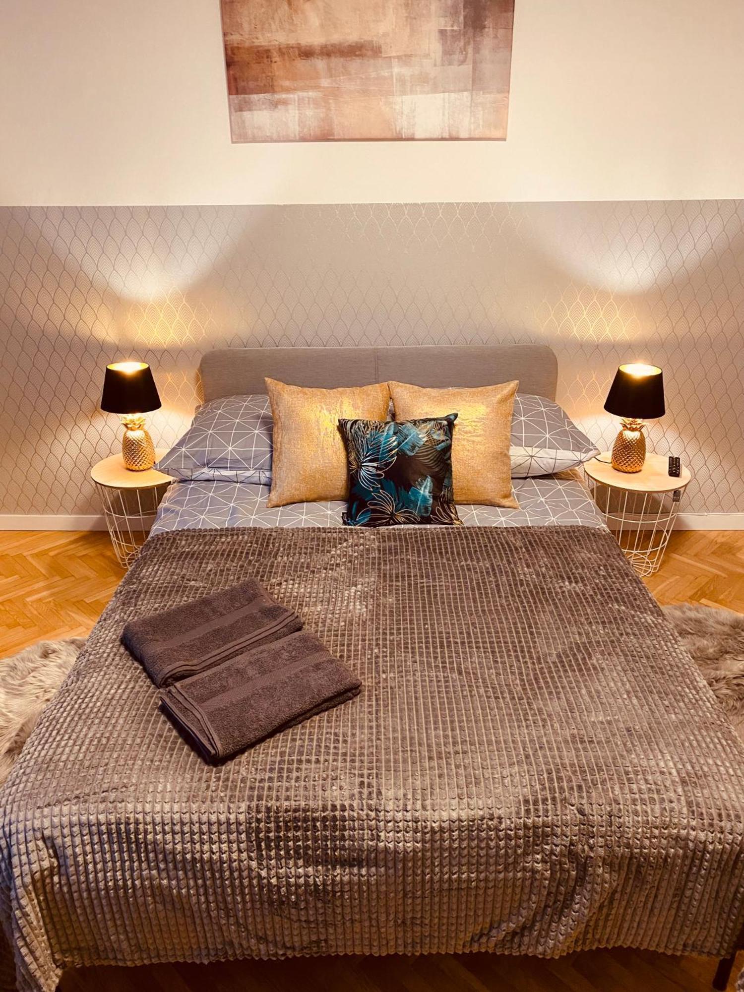 Clicktheflat Karmelicka Apart Rooms Варшава Экстерьер фото